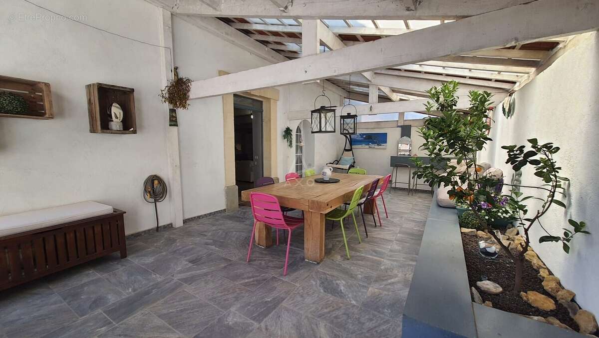 Maison à MONTREDON-DES-CORBIERES