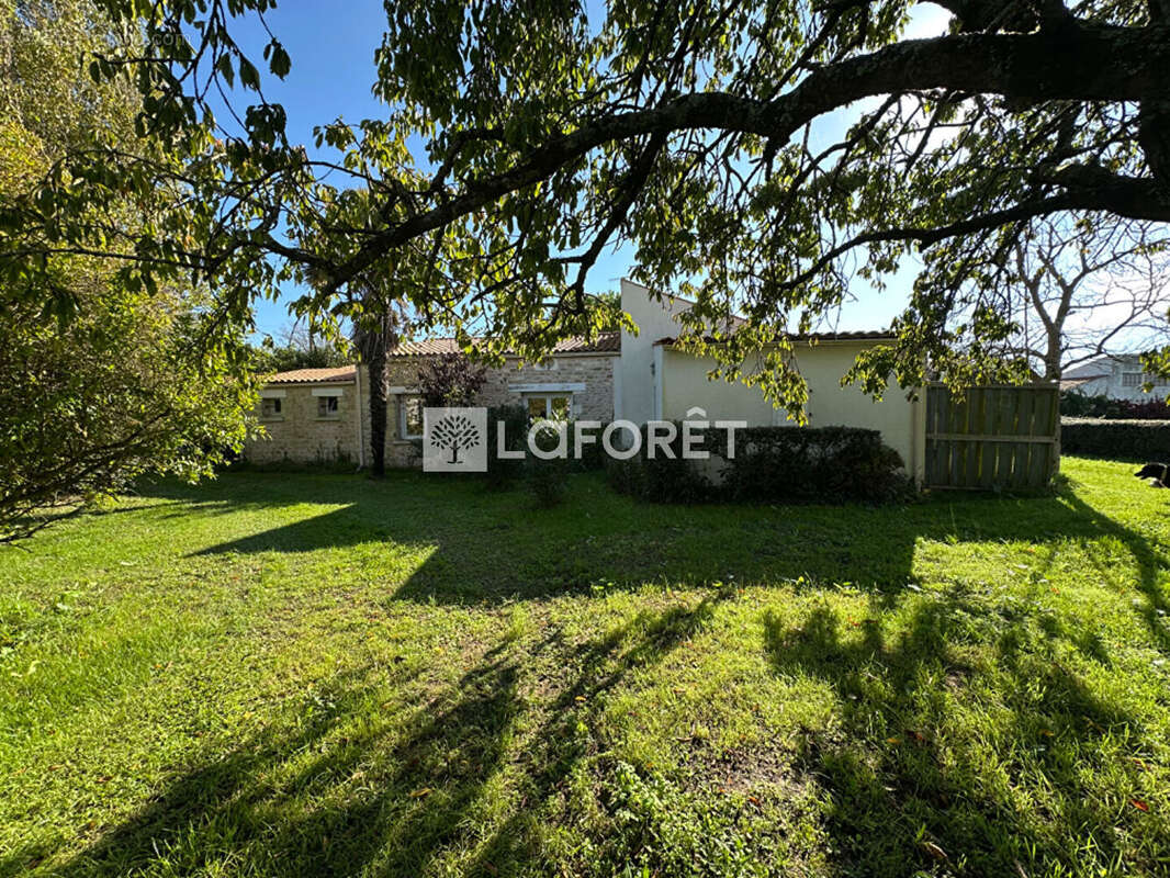 Maison à PORT-DES-BARQUES