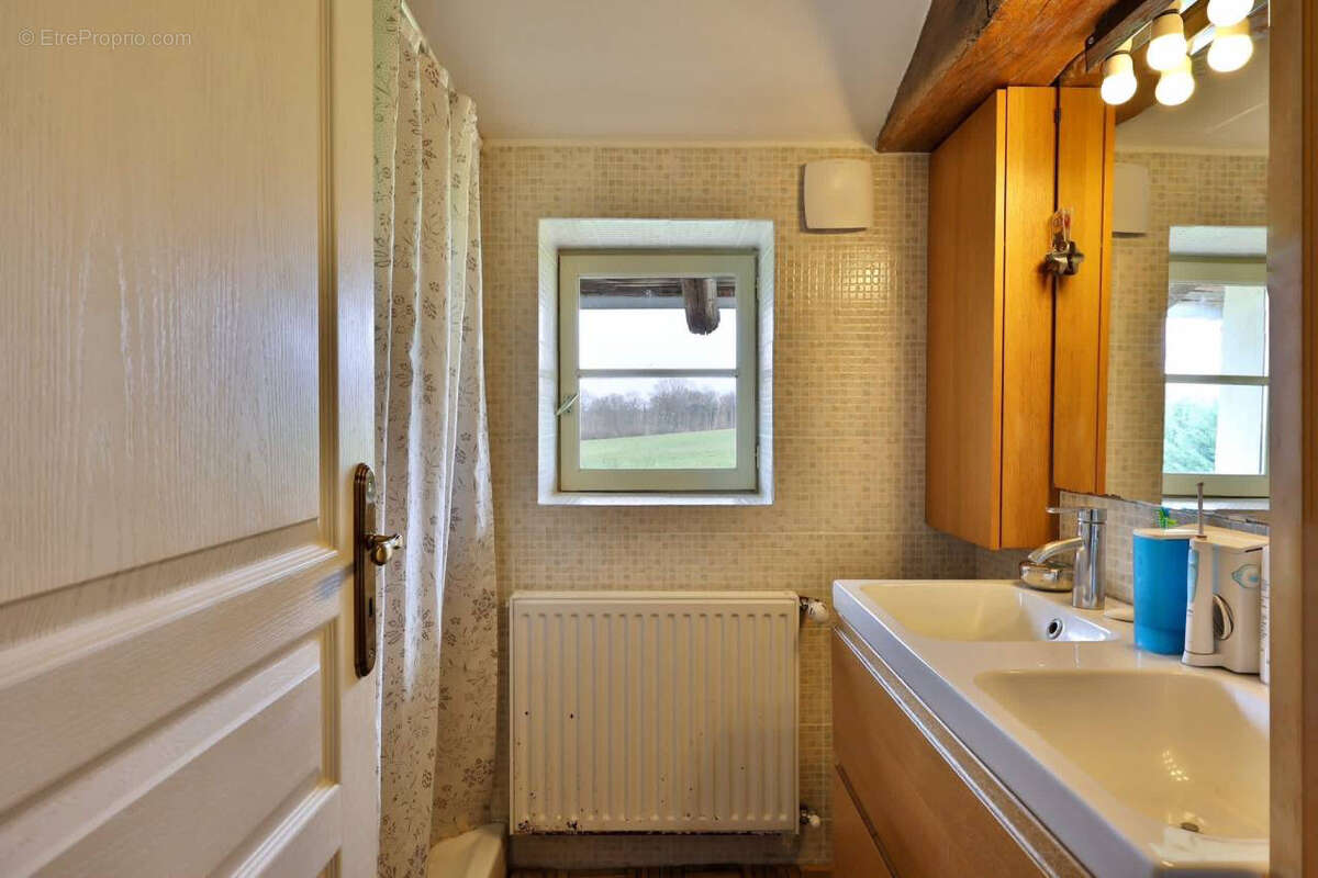 Maison à VILLEFRANCHE-SUR-SAONE