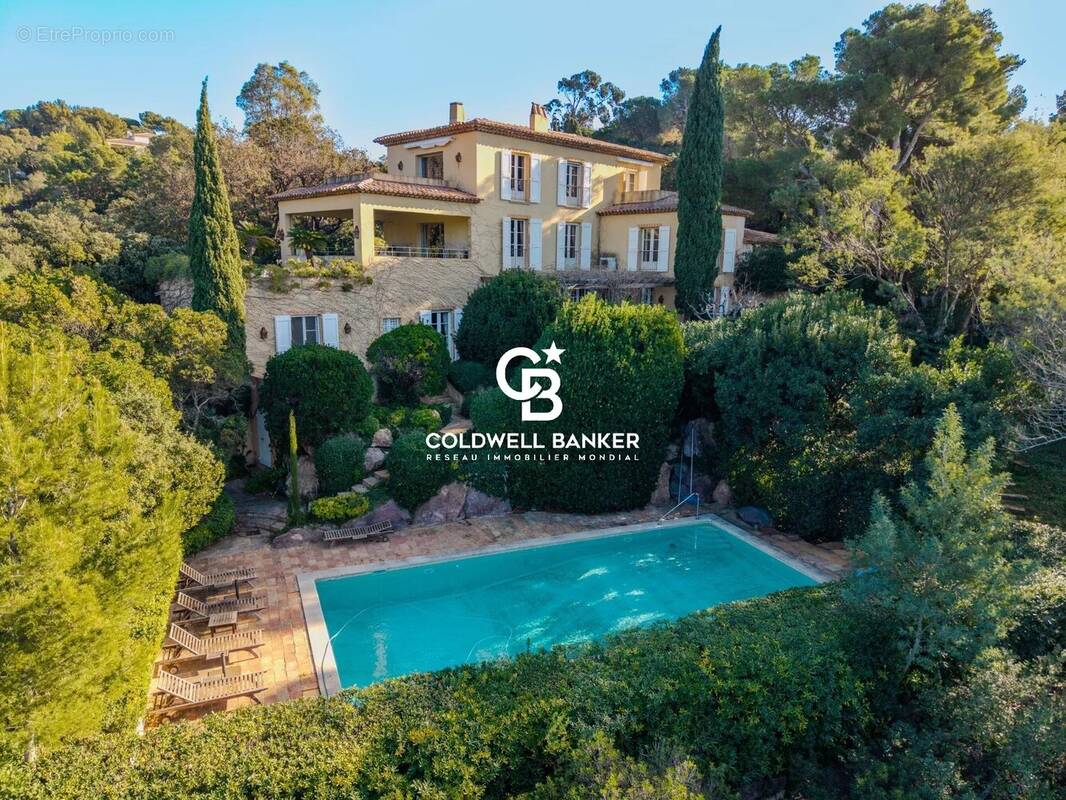 Maison à RAYOL-CANADEL-SUR-MER