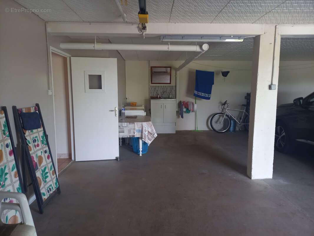 Maison à DOMPIERRE-SUR-BESBRE