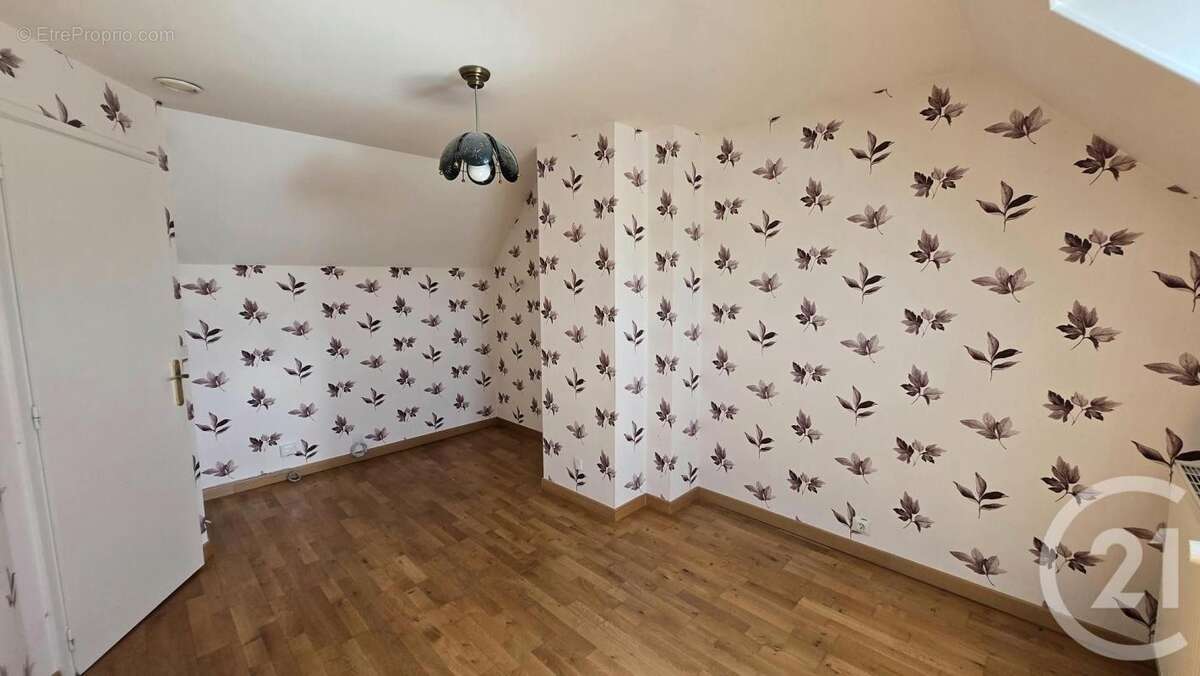Maison 103 m² à Pont-Sainte-Maxence  - photo 16