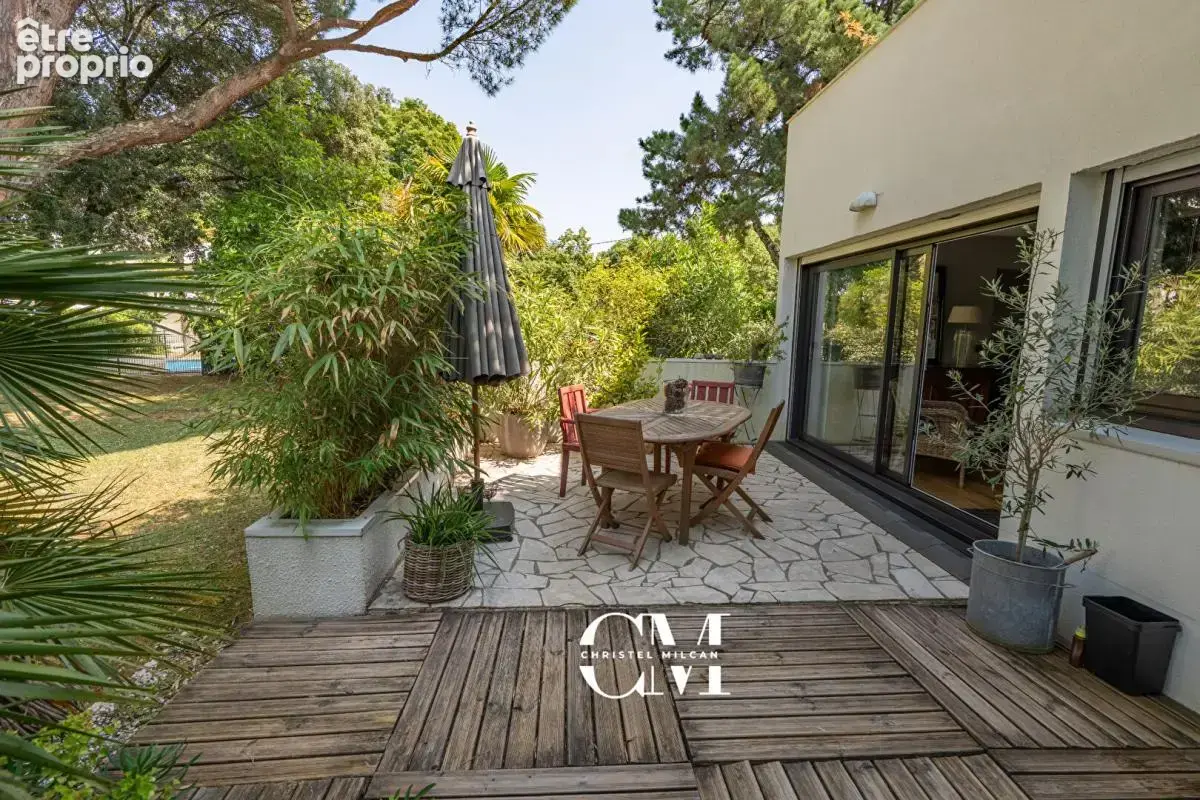 Bordeaux-Caudéran Duplex 98m² jardin, piscine, garage et parking - photo 4