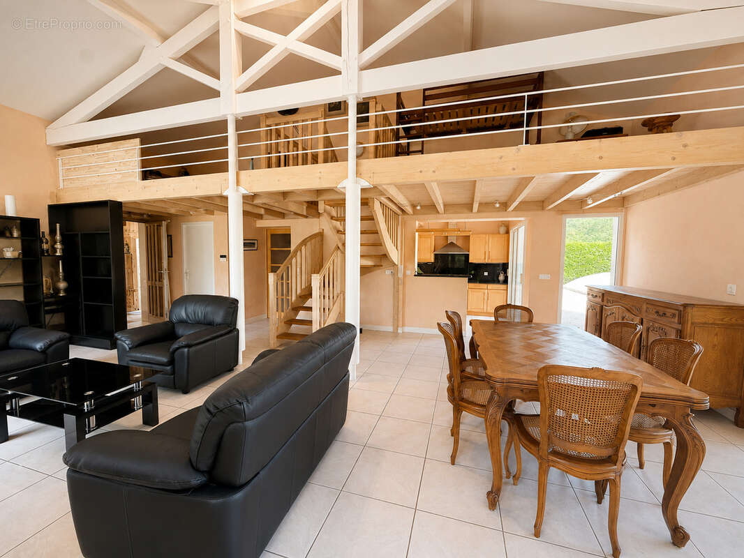 Maison familiale de plain-pied 3 chambres   Lège Bourg - photo 2