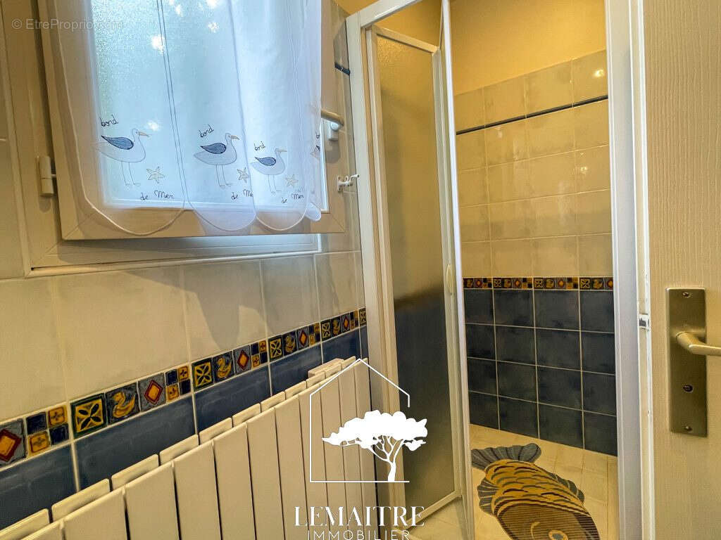 Maison à LES MATHES