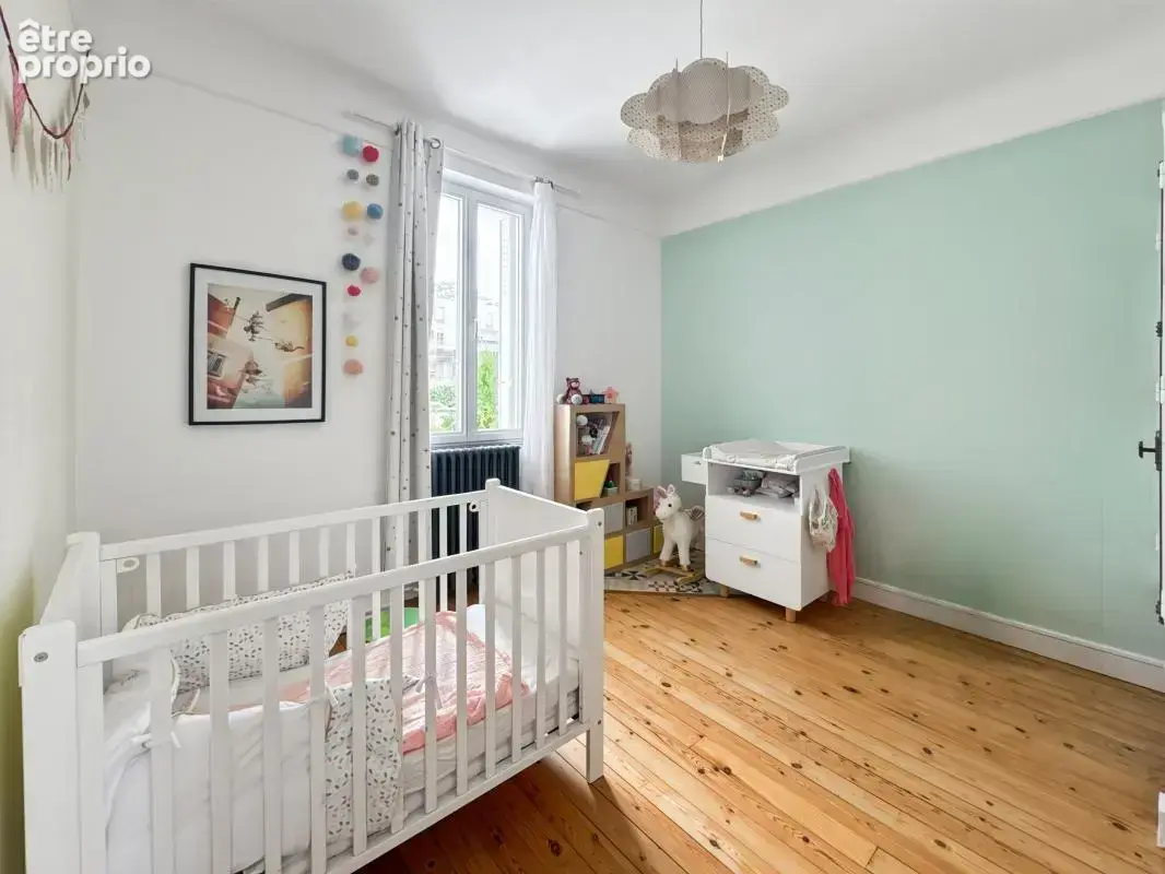 Périgueux centre – Maison de charme rénovée avec garage et jardin - photo 12