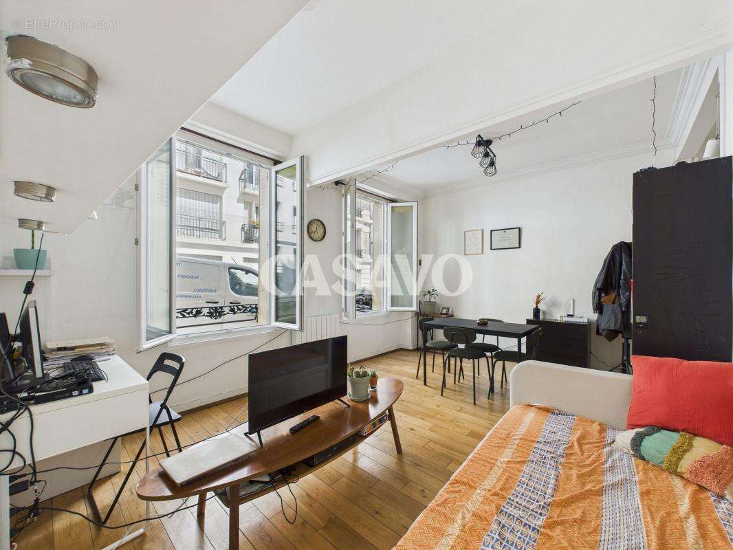 Appartement à PARIS-18E