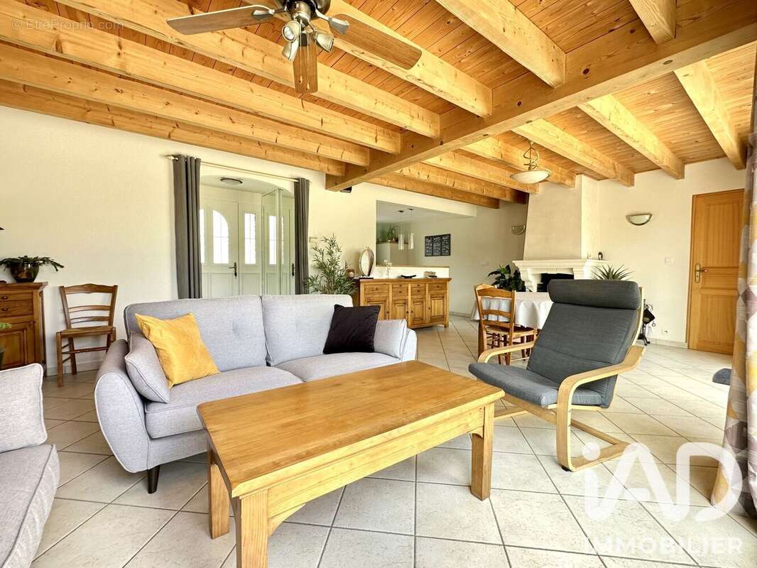 Maison 133 m² à Saint-Herblain  - photo 4