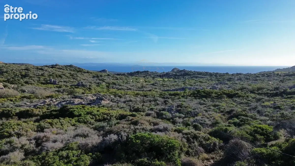 Bonifacio,  propriété à rénover sur près de 5,8 hectares - photo 5