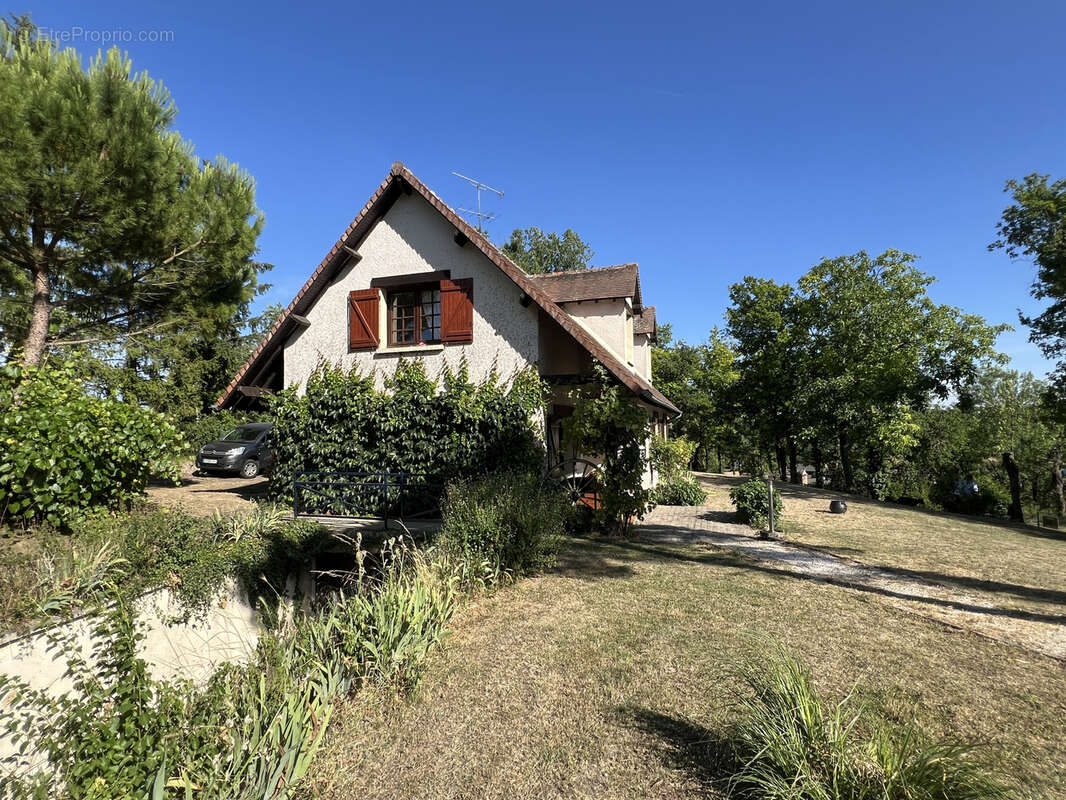 Maison à MILLY-LA-FORET