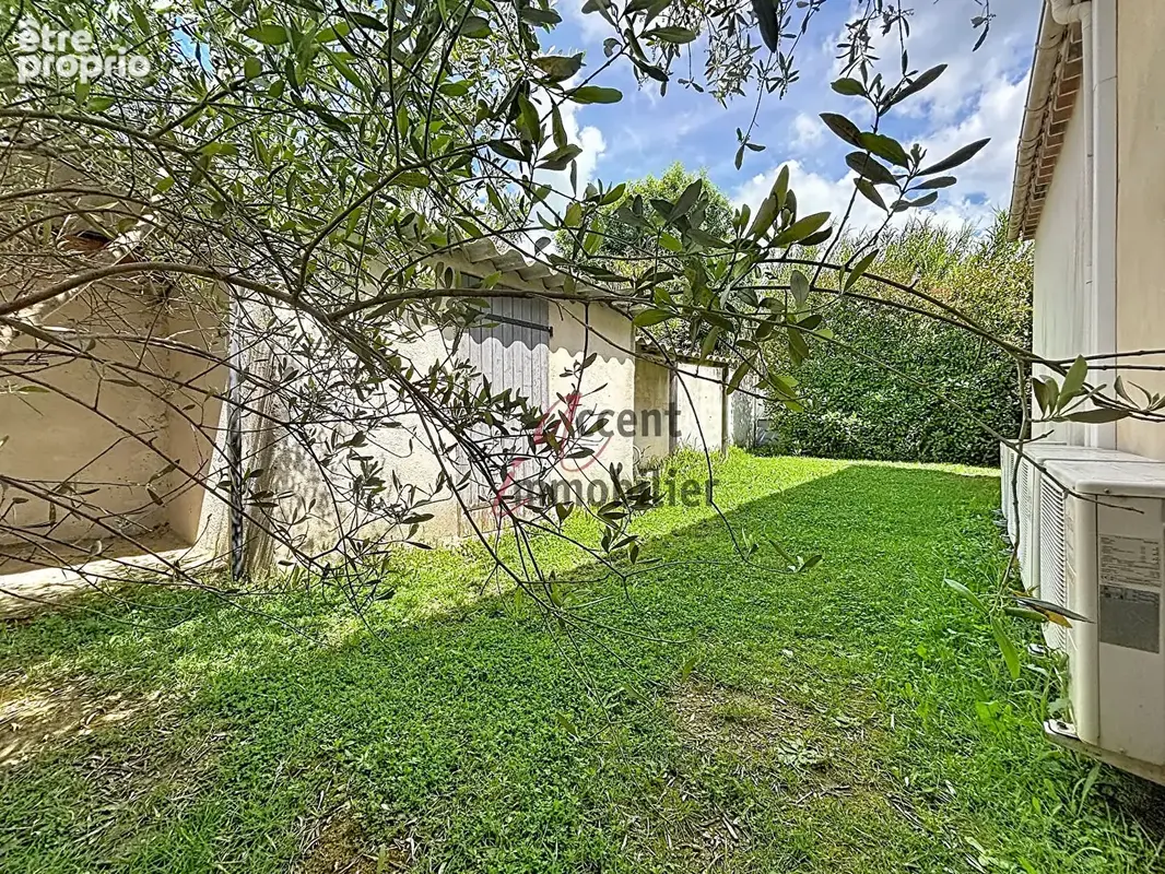 Exclusivité : PLAN D'ORGON : Maison plain pied T6 120 m² sur 610 m² de terrain avec jardin et garage - photo 3