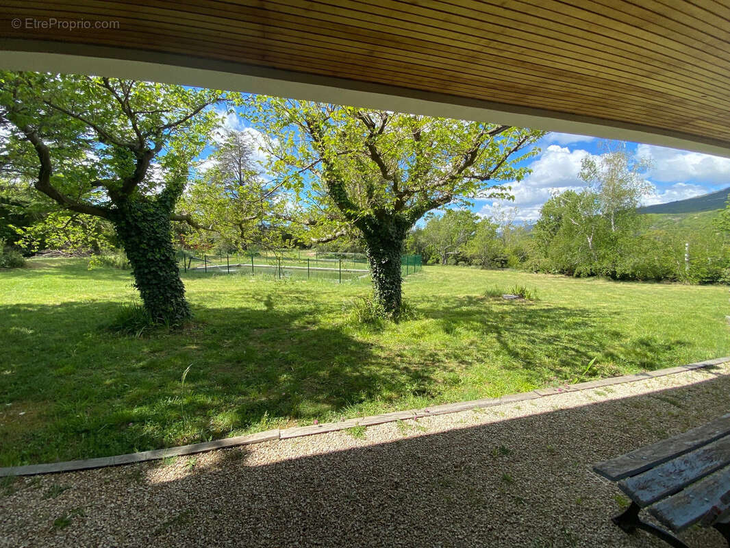 Maison à SAINT-VALLIER-DE-THIEY