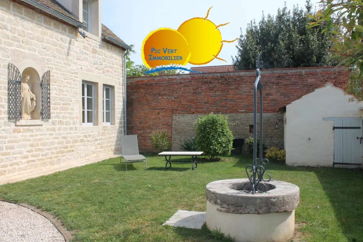 Maison à SEURRE