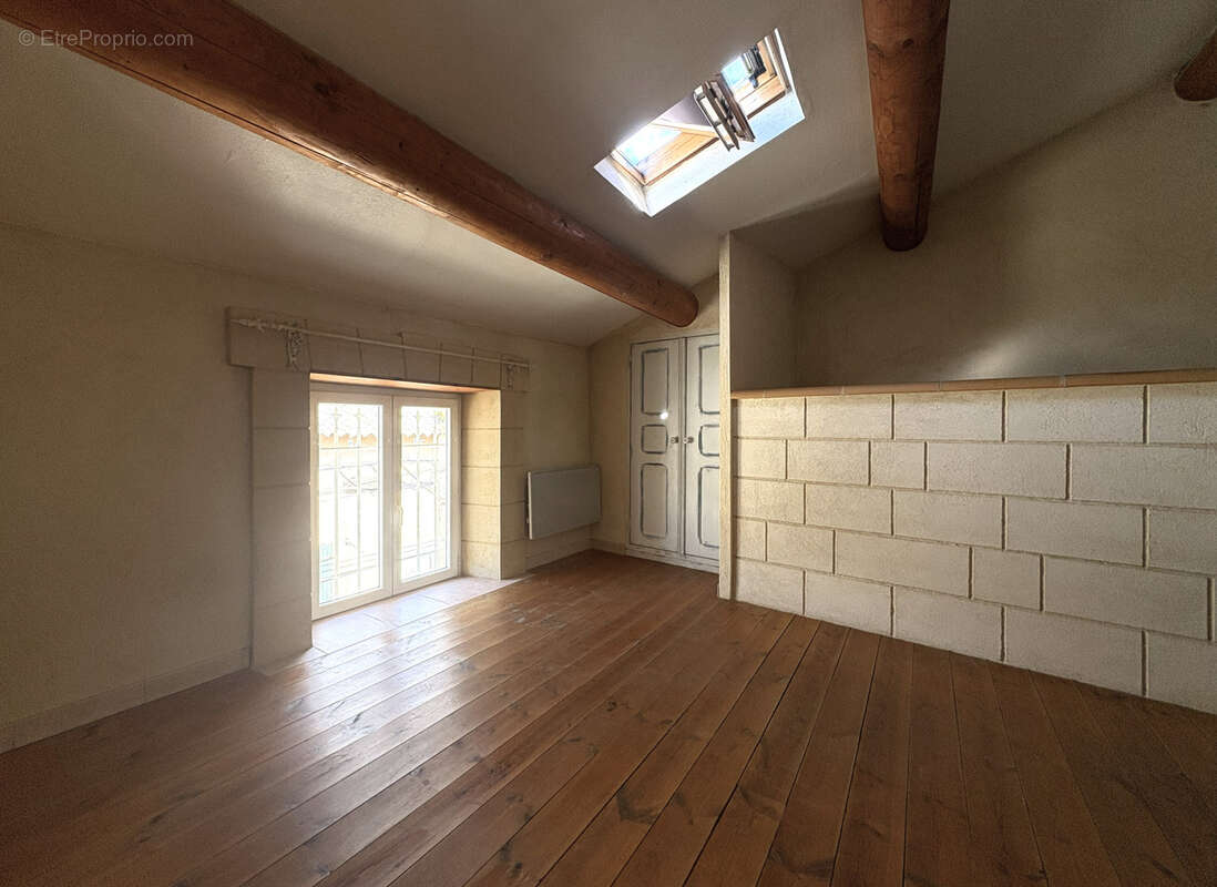 Maison à ROQUEMAURE