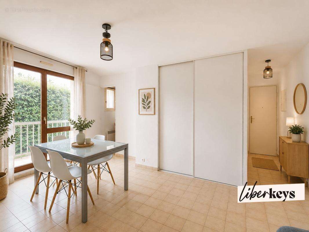 Studio 30 m² + place de stationnement privée - Aix-en-Provence - photo 2