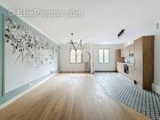 Appartement à COURBEVOIE