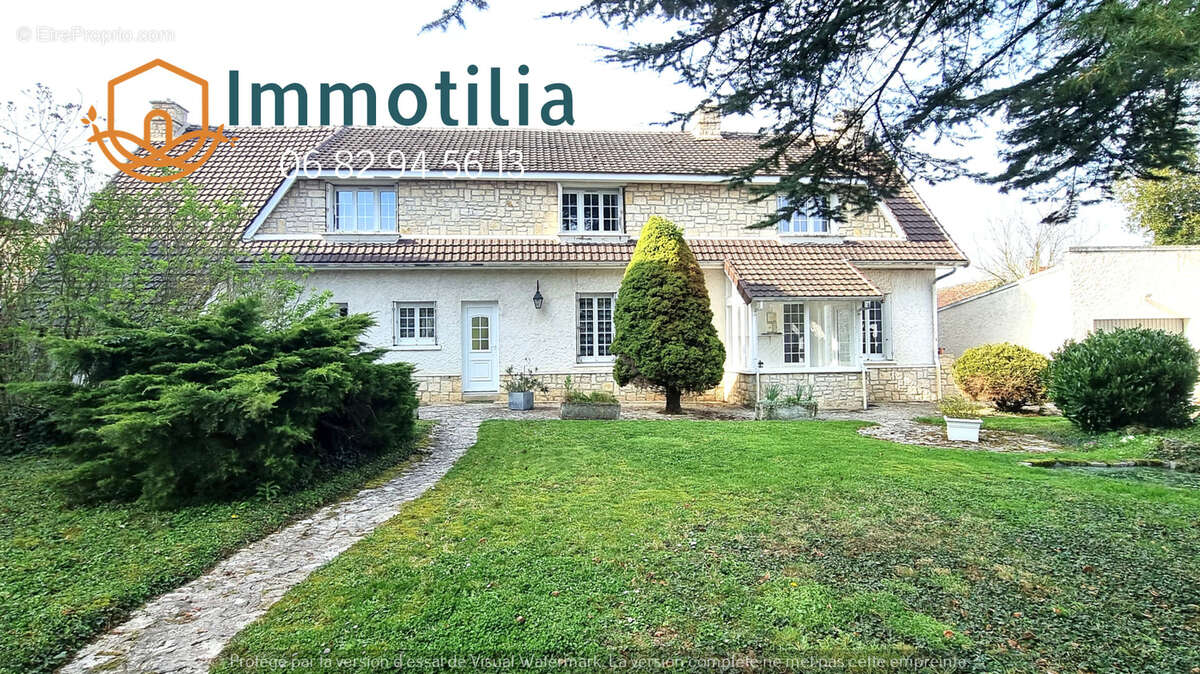 Maison à LONGUEVILLE