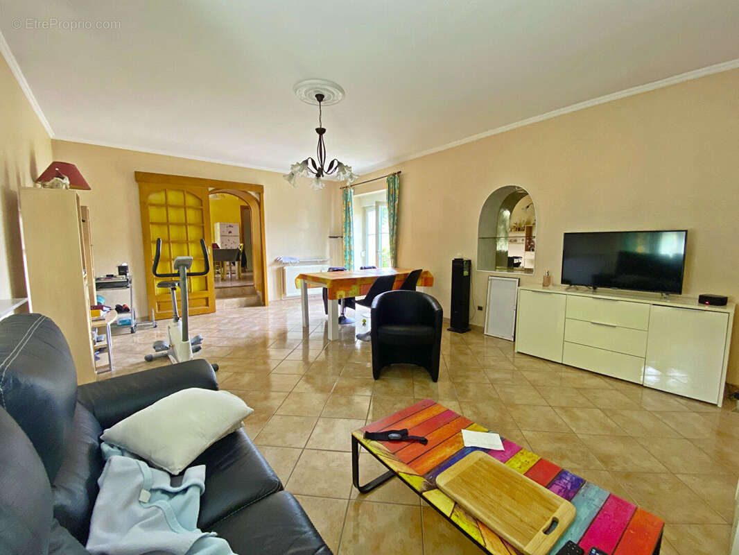 Maison à COMMERCY