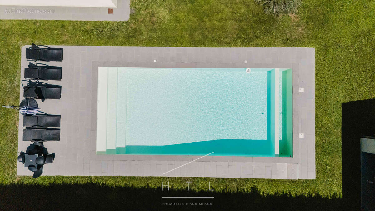 Maison contemporaine de 420 m2 avec piscine à Écully - photo 2