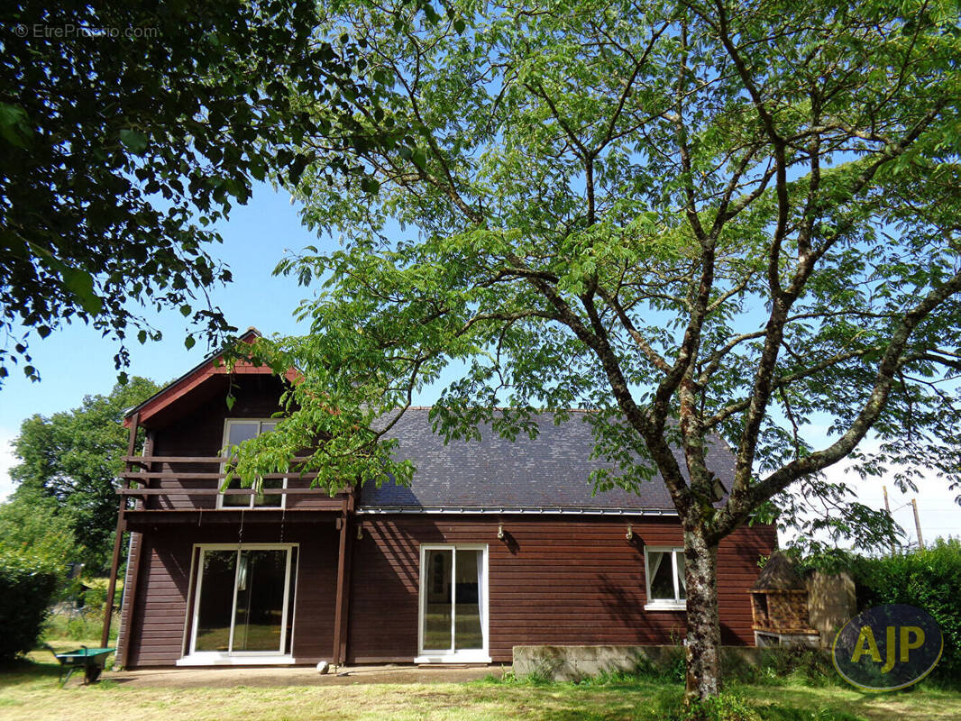 Maison à CRUGUEL