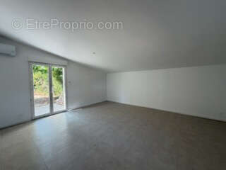 Maison de plain pied renovee - photo 12