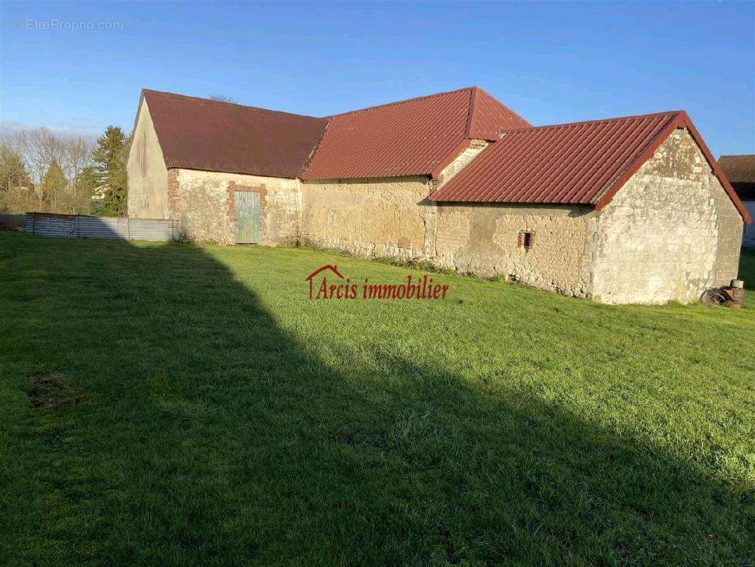 Maison à FERE-CHAMPENOISE