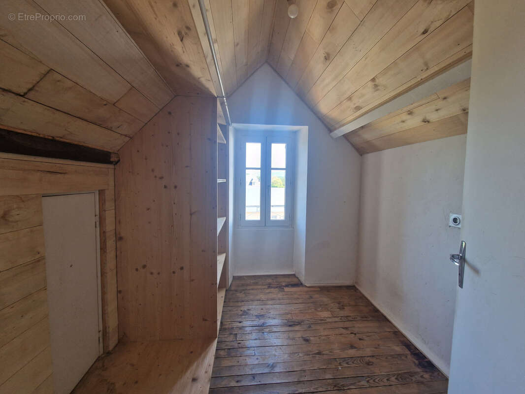 Maison de caractère en pierre avec grange   Saint-Viance - photo 14