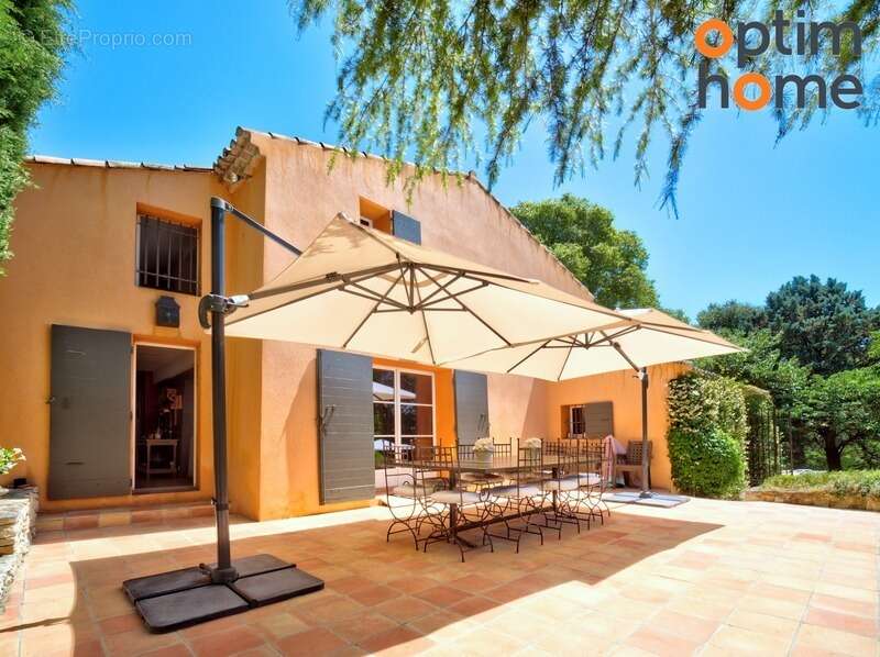 Aix-en-Provence - Superbe Mas Provençal T7 du 18ème Siècle de 275 m² entièrement rénové, sur 6000 m² de terrain, au calme et san - photo 7