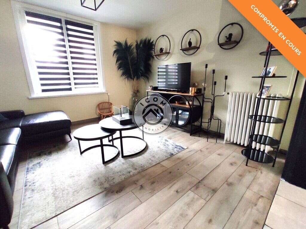 Maison à AULNOYE-AYMERIES