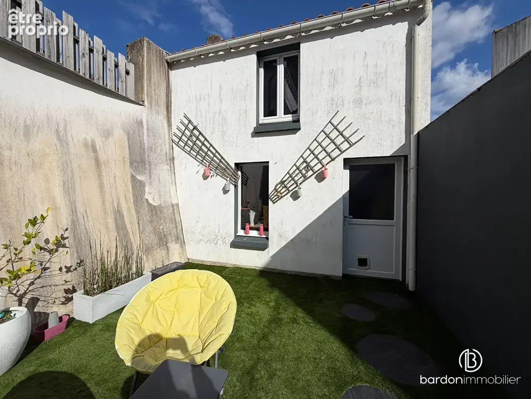 Maison 7 pièces - 145 m² - Centre-ville La Garnache - photo 17