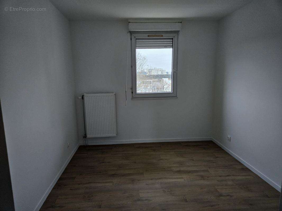 Appartement à DAMMARIE-LES-LYS