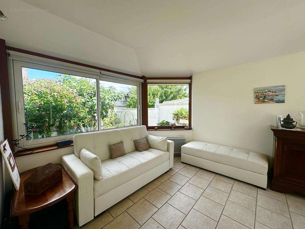 Maison à LA MEMBROLLE-SUR-LONGUENEE