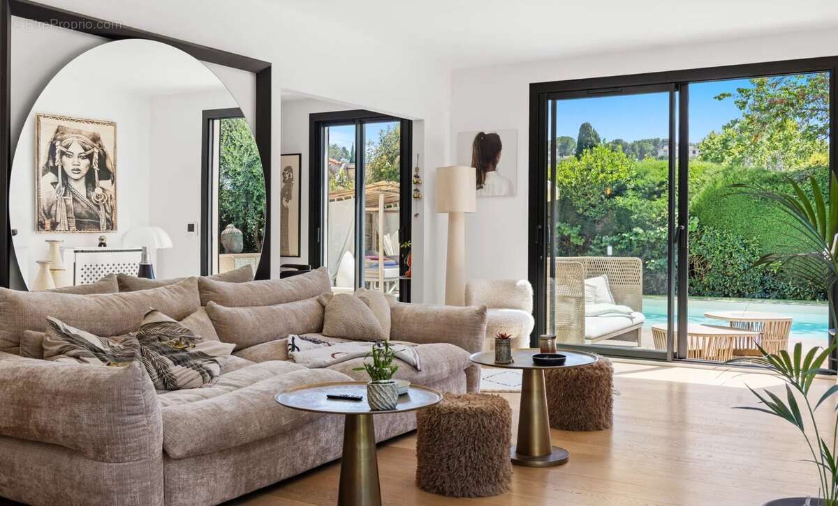 Maison à MOUGINS