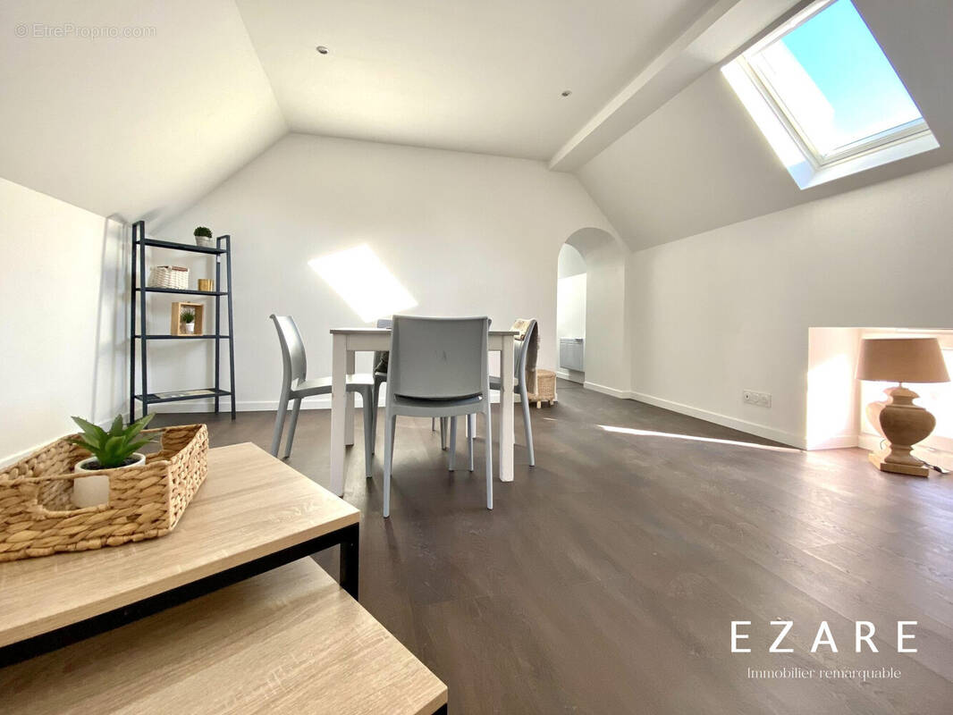 Pièce de vie  - Appartement à BEAUNE