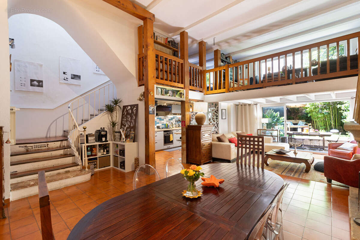 Maison à MARSEILLE-4E