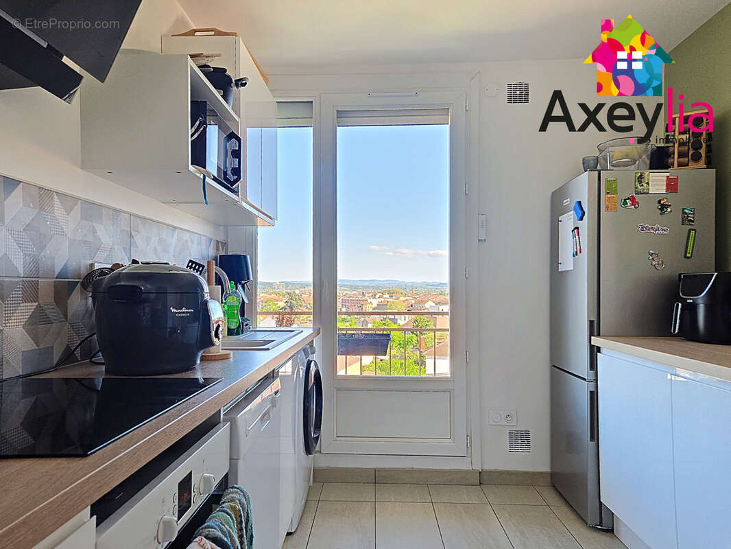 Appartement à RIORGES