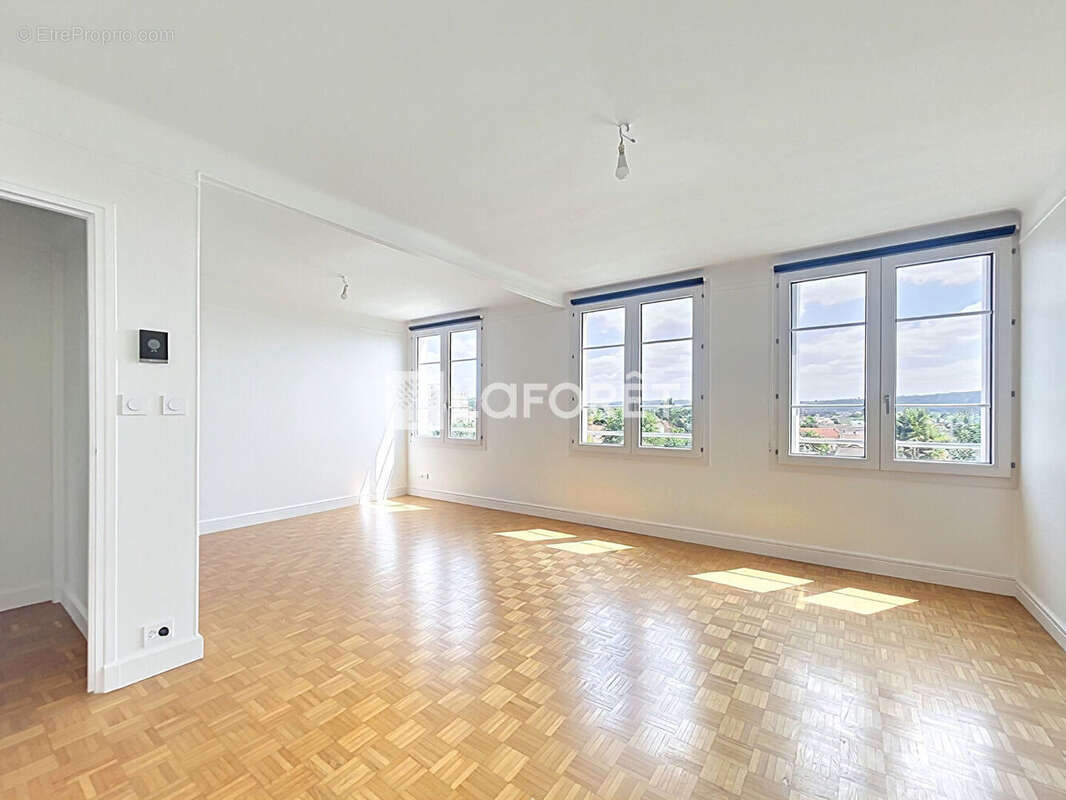 Appartement à LE PECQ