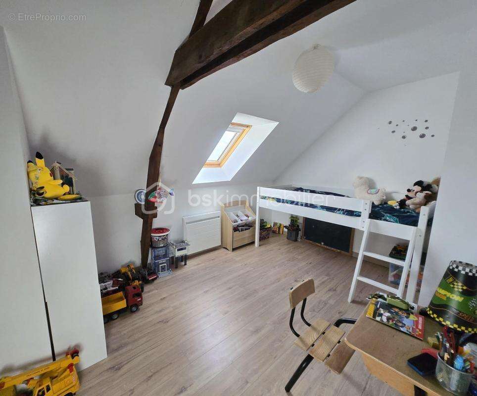 Maison à CHALONS-DU-MAINE