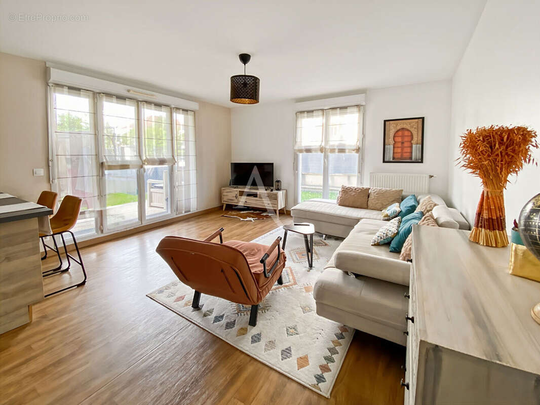 Appartement à VAUREAL