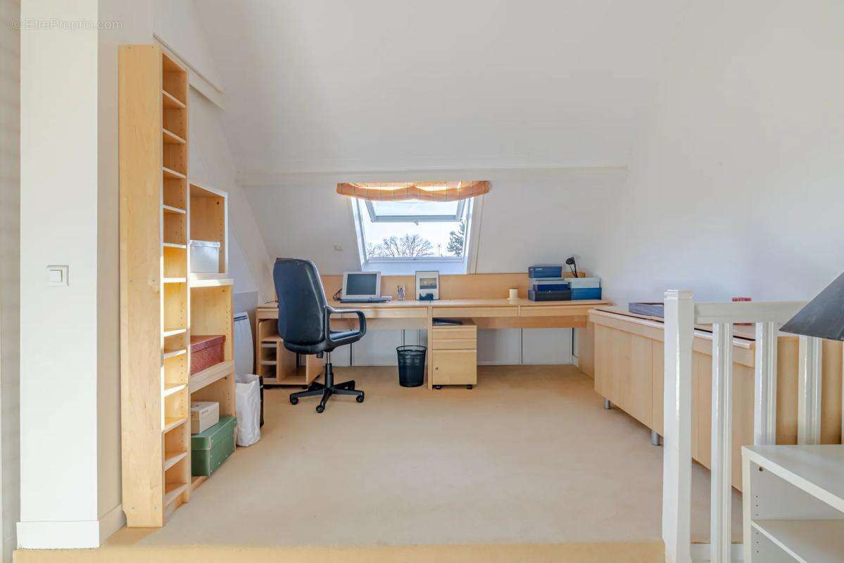 Appartement à JOUY-EN-JOSAS