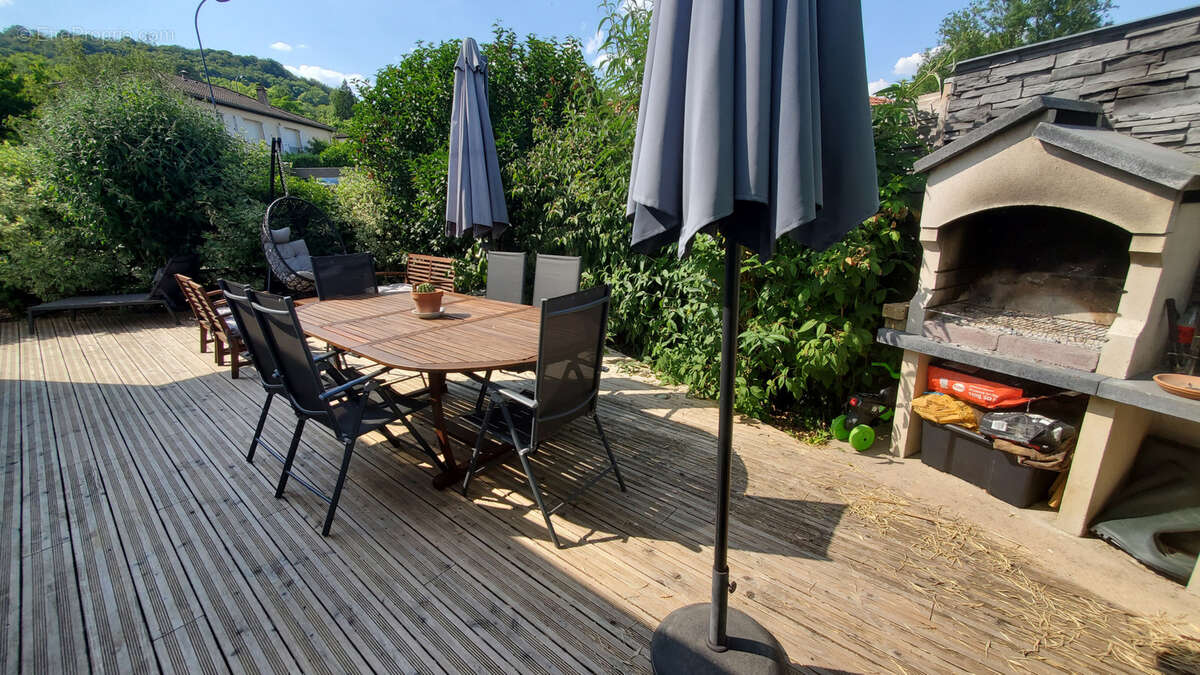 Maison à HOUDEMONT
