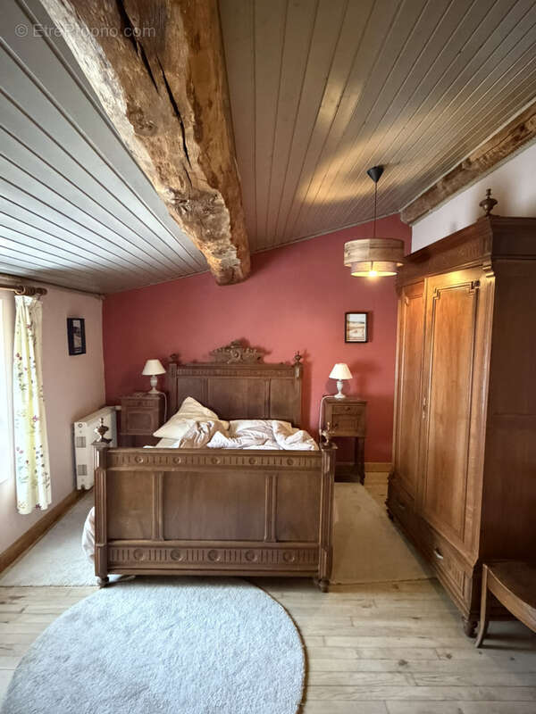 Maison à AUGEROLLES