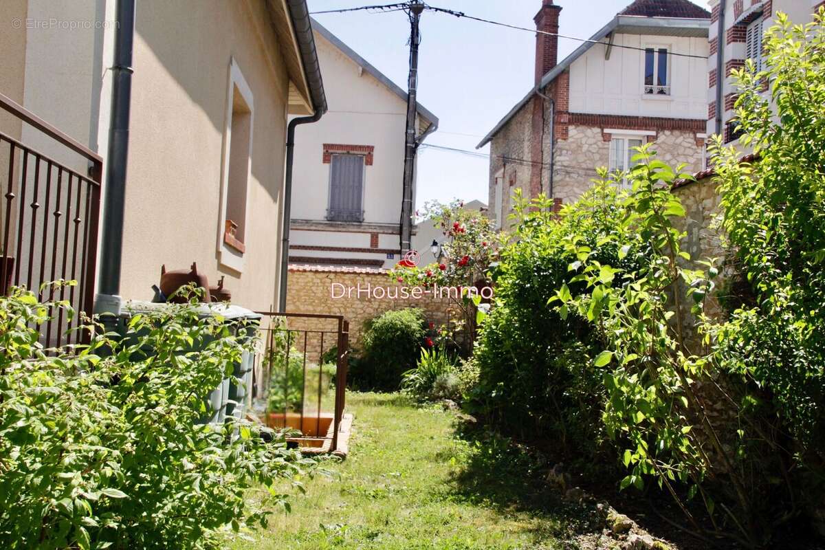 Maison 219 m² à Montargis  - photo 4