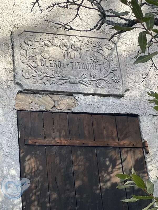 Terrain à REVEST-DU-BION