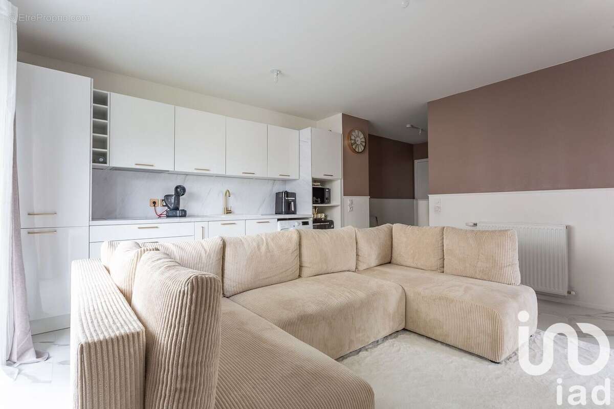 Photo 2 - Appartement à LIEUSAINT