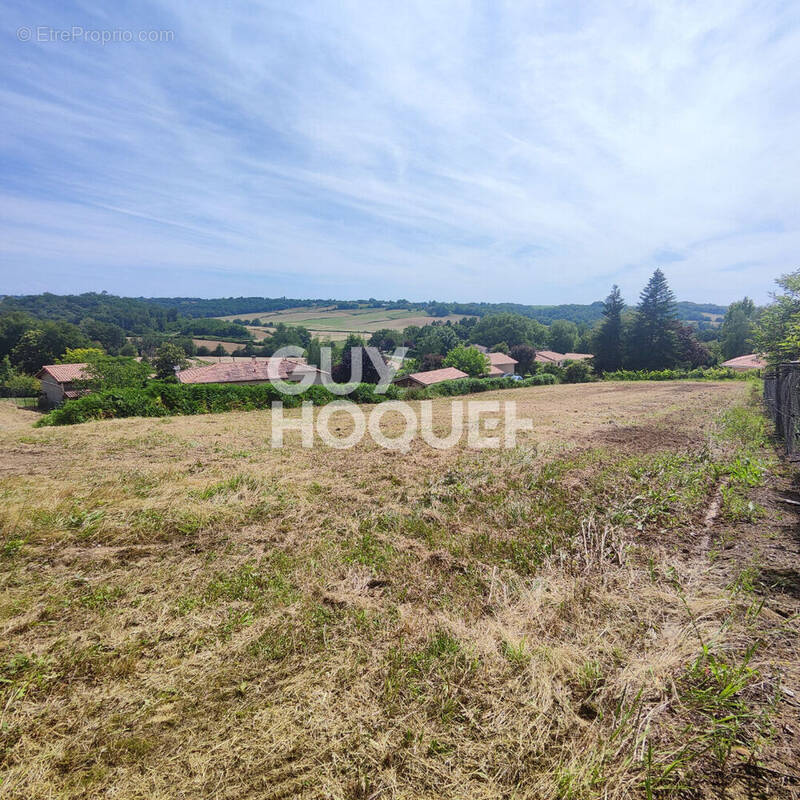 Terrain à GRENADE-SUR-L&#039;ADOUR