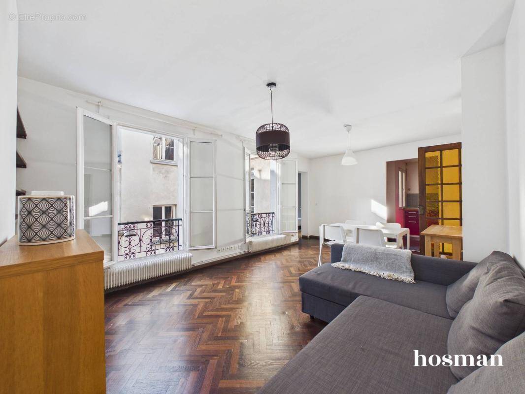 Appartement à PARIS-18E