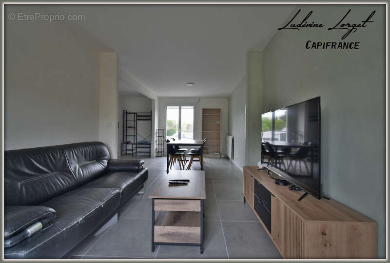 Maison à NEUILLY-SAINT-FRONT