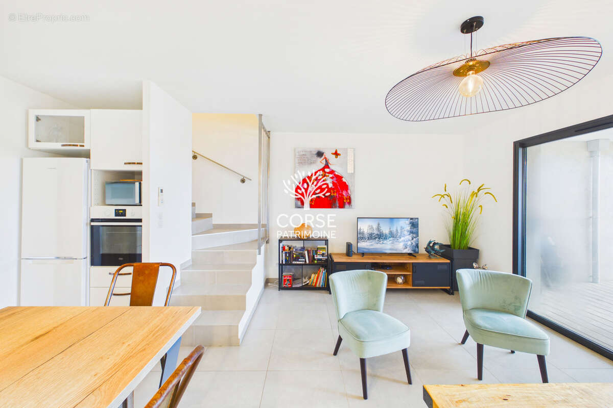 Appartement à LECCI