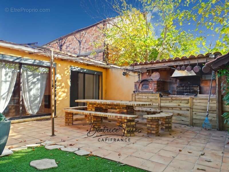 Maison à POURRIERES